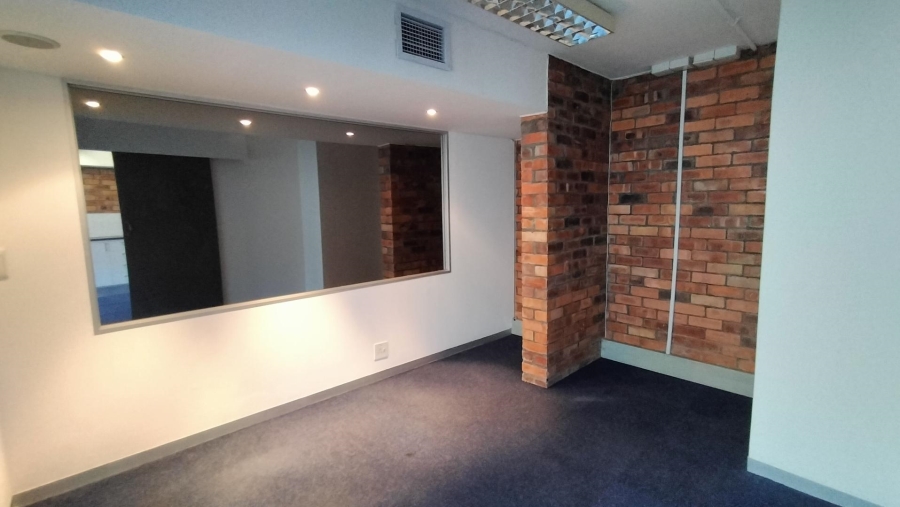 To Let 0 Bedroom Property for Rent in Green Point Western Cape
